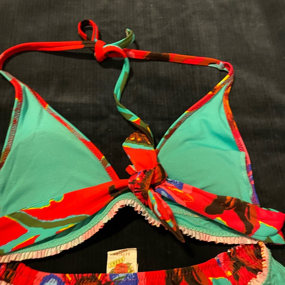 Lucky brand medium swimming suit - Picture 5 of 5